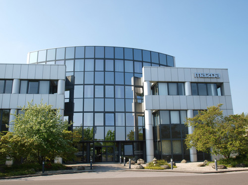 Deutschland-Zentrale von Mazda in Leverkusen.