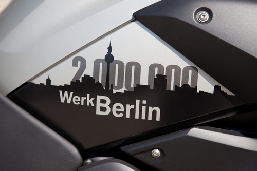 Die zweimillionste BMW aus Berlin erhielt ein spezielles Design.