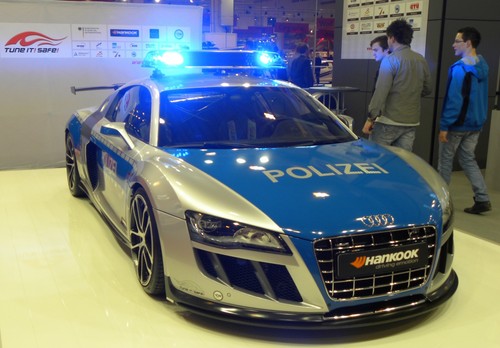 Essen 2011: Wieder ein Polizeiwagen von Brabus, dieses Jahr auf Basis des Audi R8.