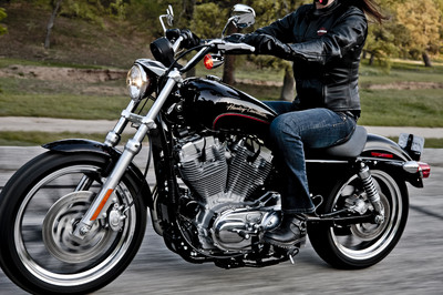Harley-Davidson Super Low.