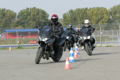 Honda bietet „Fun & Safety“-Kurse für Motorradfahrer.