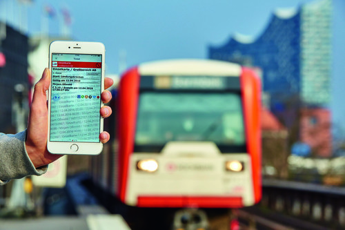 Mit „Moovel-App" können auch Tickets für den Hamburger Verkehrsverbund (HVV) gebucht werden. 