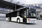 Einer der zehn neuen S 415 NF und der 75. Setra der Personenverkehrsgesellschaft Muldental (PVM).