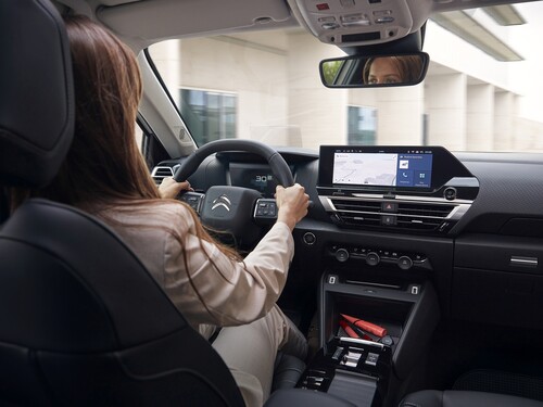Citroën führt in ausgewählten Modellen Chat-GPT im Infotainmentsystem ein.