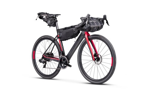 Das Ducati Futa All Road wird serienmäßig mit erinem Bikepacking-Set ausgeliefert.