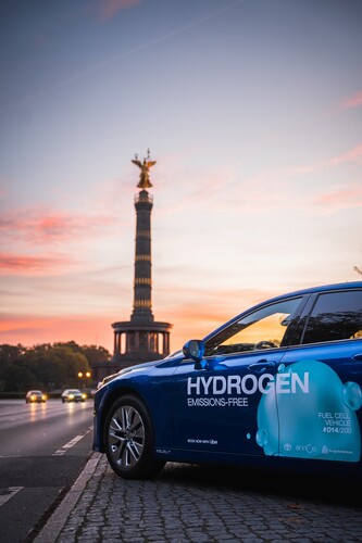 Im Pilotpjekt „H2 moves Berlin“ sind 80 Toyota Mirai im Einsatz.