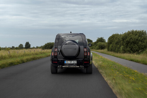 Land Rover Defender.