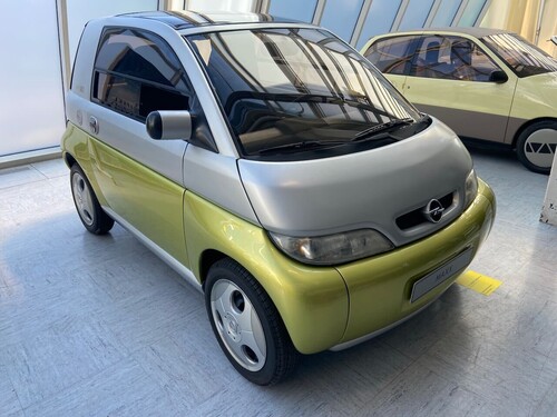 Maxx Concept: 1995 machte sich auch Opel Gedanken über urbane Mobilität. Der Maxx besteht aus Aluminium-Profilen, was ihn leicht und billig in der Produktion macht.