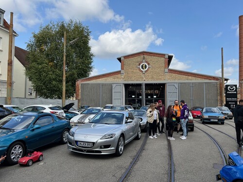 Mazda-Klassiktreffen am Automobilmuseum Frey in Augsburg.