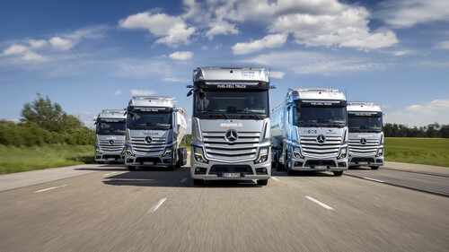 Mercedes-Benz GenH2 Trucks.