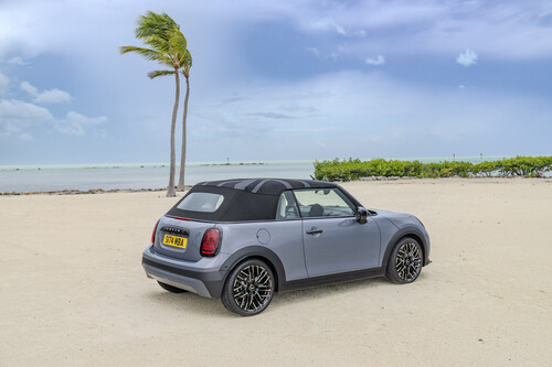 Mini Cooper Cabrio.