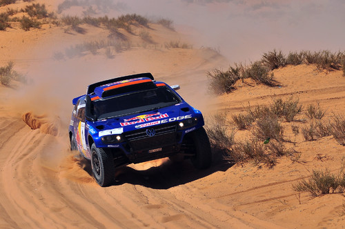 Nasser Al-Attiyah und Timo Gottschalk gewannen im Volkswagen Race Touareg 3 die Rallye Ha'il in Saudi-Arabien.