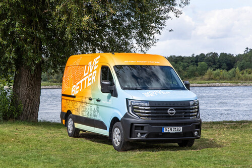 Nissan Interstar mit herausnehmbaren Campingmodul von Plug Van.