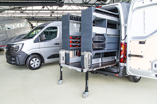 Nissan Interstar mit Werkstattmodul von Plug Van.