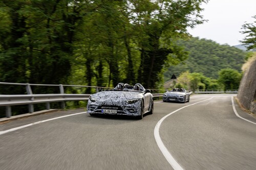 Noch getarnte Prototypen des Mercedes-AMG Pure Speed.