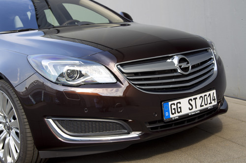 Opel Insignia Facelift auf der IAA: Motoren-Update und Cockpit-Evolution