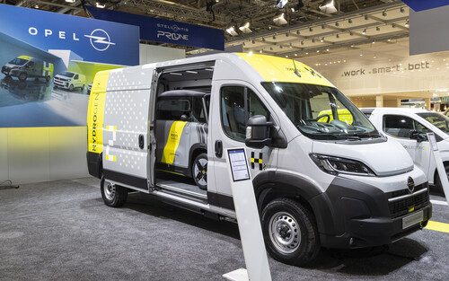 Opel Rocks-E im Movano Hydrogen auf der IAA Transportation 2024.