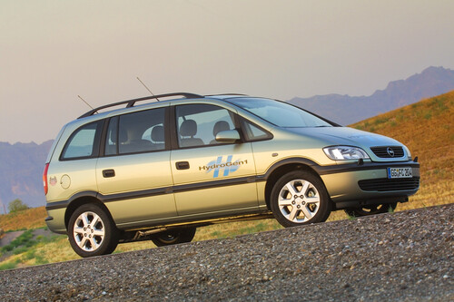 Opel Zafira A Hydrogen (2001).