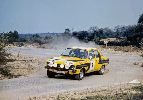 Rallye-Europameisterschaft 1974: Opel Ascona A von Walter Röhrl und Jochen Berger.