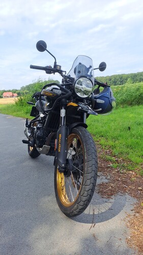 Royal Enfield Himalayan 450.