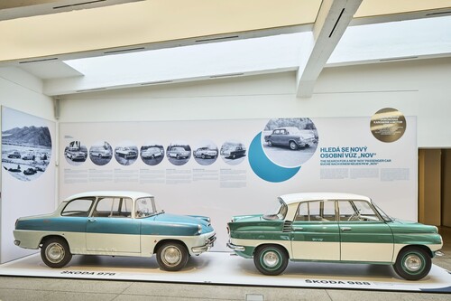 Skoda erinnert mit einer Sonderausstellung an den Produktionsbeginn des 1000 MB im Jahr 1964: Unter den 14 Fahrzeugexponaten befinden sich auch die Prototypen 976 und 988 aus den 1950er Jahren.
