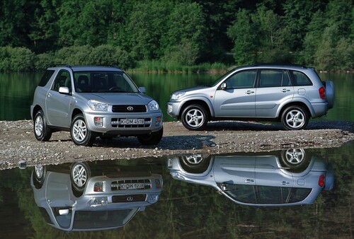 Toyota RAV4 (2. Generation).