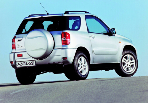 Toyota RAV4, zweite Generation 2000-2006.