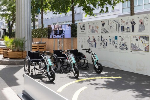 Toyota zeigt während der Olympischen Spiele in Paris in einem inklusiven Mobility Park Mobilitätslösungen für Menschen mit körperlichen Einschränkungen. 