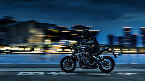 Yamaha MT-09 Y-AMT.