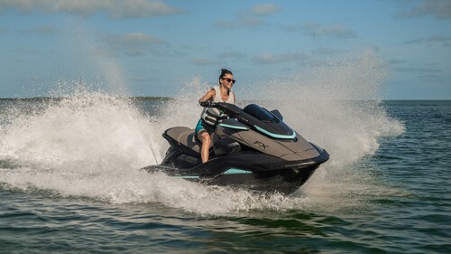 Yamaha stattet seine Cruising-Waverunner mit einem neuen Audiosystem aus.