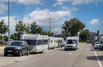 Rastanlage: Wohnwagen und Wohnmobile benötigen mehr Platz zum Parken.